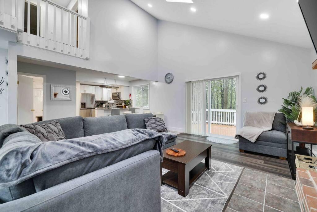 Cozy, Spacious House *New*Inthecommunity+Fire Pit Tobyhanna エクステリア 写真