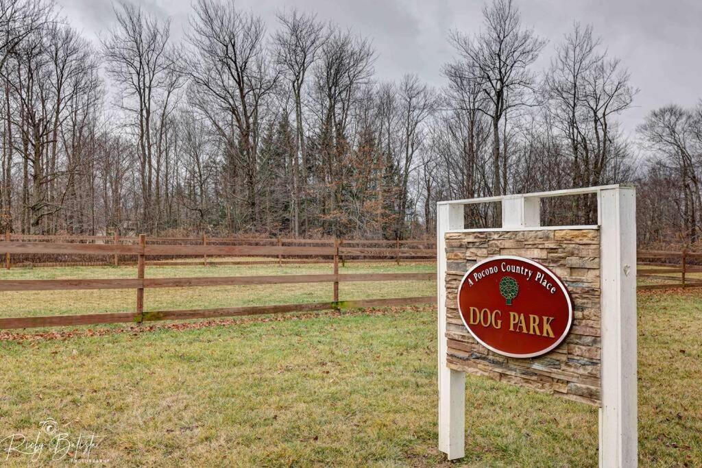 Cozy, Spacious House *New*Inthecommunity+Fire Pit Tobyhanna エクステリア 写真